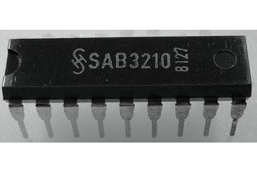Obrázek zboží SAB3210 - vysílač dálkového ovládání, DIP18
