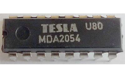 Obrázek zboží MDA2054 - sdružený obvod pro magnetofony, DIL16