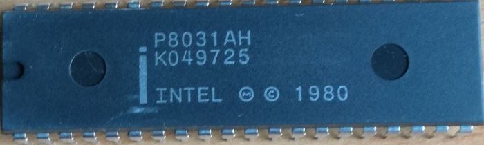 Obrázek zboží 8031AH-2 - 8-bit microcontroler, DIL40