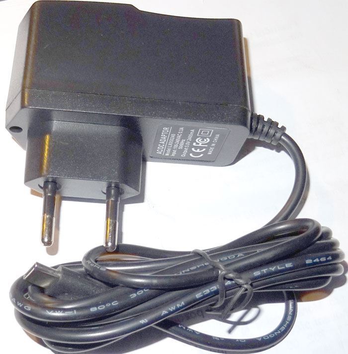 Obrázek zboží Napáječ, síťový adaptér USB 5V/2,4A spínaný, koncovka USB C