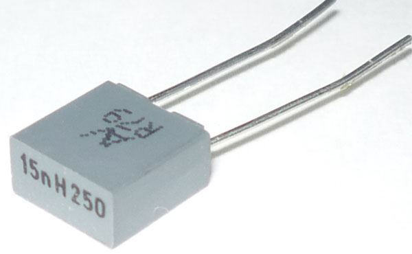Obrázek zboží 15n/250V MKT RM5 /~TC351/, svitkový kondenzátor radiální, RM5mm