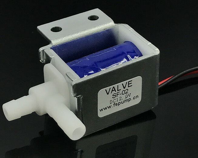 Obrázek zboží Elektromagnetický ventil 12V na vodu plastový, vývody 5,5mm