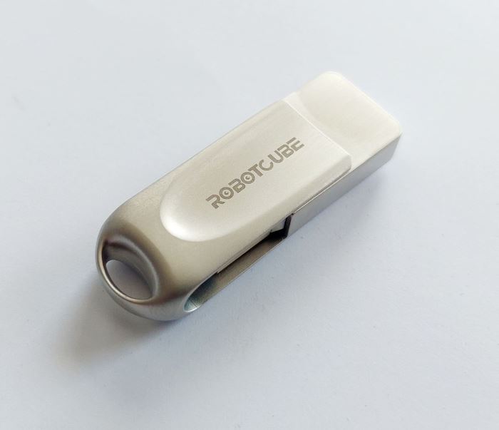 Obrázek zboží Robotcube high speed flashdisk 128GB USB 3.0 stříbrný